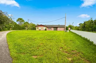 9550 Purdy St, Spring Hill, FL 34608 - Photo 2