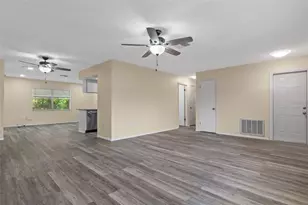 9108 Spring Hill Dr, Spring Hill, FL 34608 - Photo 8