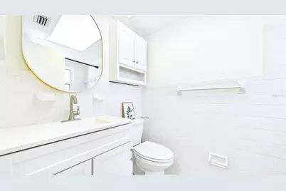 3789 46th Avenue S #204, Saint Petersburg, FL 33711 - Photo 6
