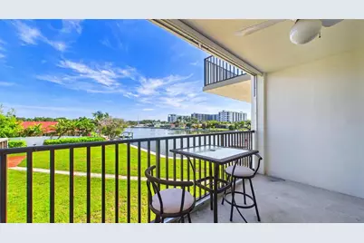 3789 46th Avenue S #204, Saint Petersburg, FL 33711 - Photo 18