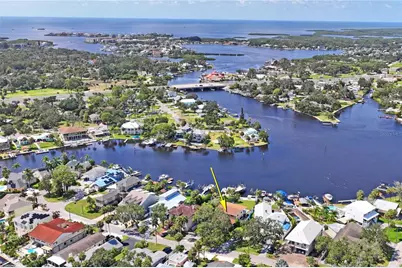5531 Manatee Point Drive, New Port Richey, FL 34652 - Photo 2