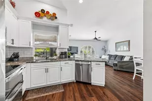 5424 Los Palos Dr, New Port Richey, FL 34655 - Photo 16