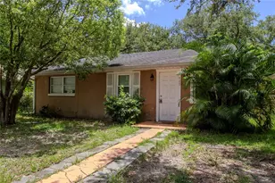 425 7th Ave NE, Largo, FL 33770 - Photo 2