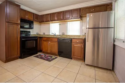 425 7th Avenue NE, Largo, FL 33770 - Photo 4