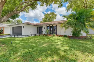 2121 Beecher Rd, Clearwater, FL 33763 - Photo 2