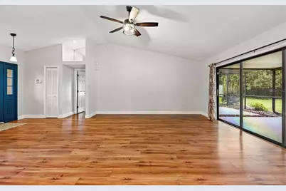 11201 Rainbow Woods Loop, Spring Hill, FL 34609 - Photo 6