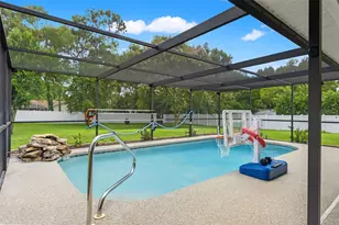 11201 Rainbow Woods Loop, Spring Hill, FL 34609 - Photo 6