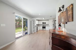 12145 Peregrine Falcon Ave, Weeki Wachee, FL 34614 - Photo 6