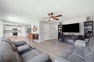 12145 Peregrine Falcon Ave, Weeki Wachee, FL 34614 - Photo 2
