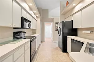 11090 Cherrywood Ct, Spring Hill, FL 34609 - Photo 16