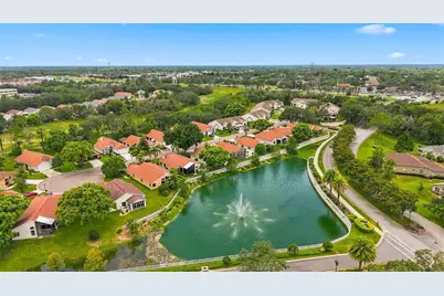 11090 Cherrywood Court, Spring Hill, FL 34609 - Photo 34