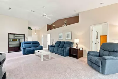 11090 Cherrywood Court, Spring Hill, FL 34609 - Photo 12