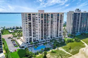 1270 Gulf Blvd, Clearwater Beach, FL 33767 - Photo 4
