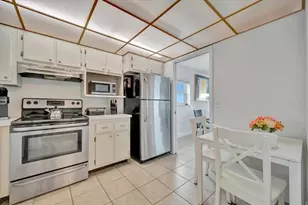 1270 Gulf Blvd, Clearwater Beach, FL 33767 - Photo 40
