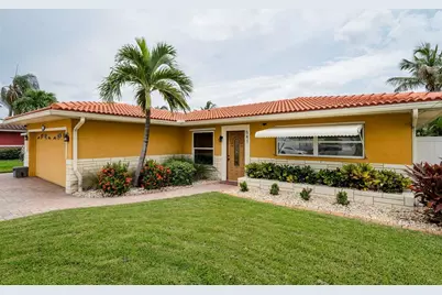 541 Crystal Drive, Madeira Beach, FL 33708 - Photo 2