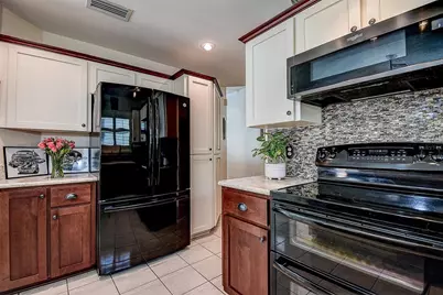 1105 Clippers Way, Tarpon Springs, FL 34689 - Photo 22