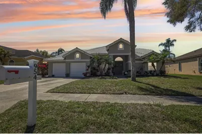 954 Cobblestone Lane, Tarpon Springs, FL 34688 - Photo 2