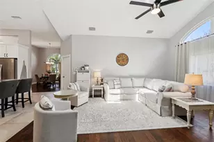 954 Cobblestone Ln, Tarpon Springs, FL 34688 - Photo 12