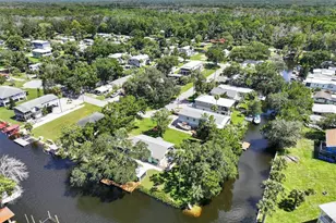 6086 Island Dr, Weeki Wachee, FL 34607 - Photo 58