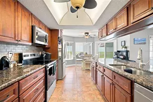 10381 Flag Rd, Spring Hill, FL 34608 - Photo 10