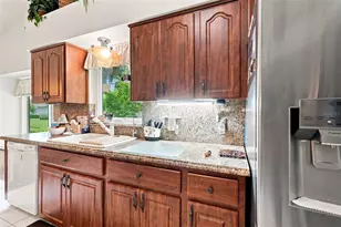 9239 Turnberry Ct, New Port Richey, FL 34655 - Photo 12