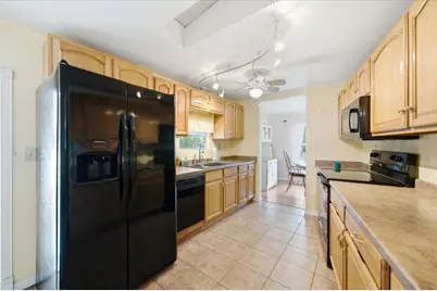 7505 Fairlane Avenue, Brooksville, FL 34613 - Photo 12