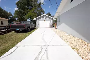 8301 Weeping Willow St, Brooksville, FL 34613 - Photo 6