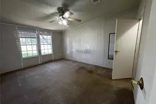 8535 23rd St, Zephyrhills, FL 33540 - Photo 20