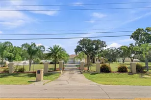 11302 Osceola Dr, New Port Richey, FL 34654 - Photo 2