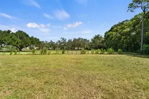 9850 Arrow Dr, New Port Richey, FL 34654 - Photo 54
