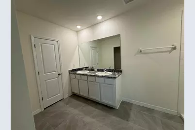 8377 Claw Glades Loop, Wesley Chapel, FL 33545 - Photo 14