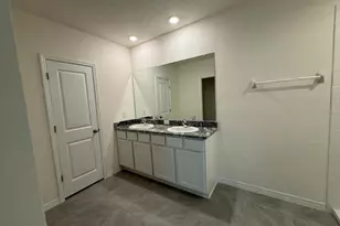 8377 Claw Glades Loop, Wesley Chapel, FL 33545 - Photo 14