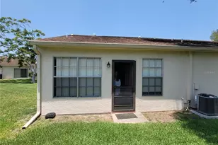 11224 Versailles Ln, Port Richey, FL 34668 - Photo 18