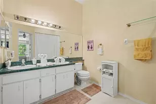 12434 Berkeley Square Dr, Tampa, FL 33626 - Photo 12