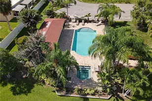 5041 Royal Palms Wy, New Port Richey, FL 34652 - Photo 34
