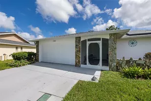 11210 Elderberry Dr, Port Richey, FL 34668 - Photo 10