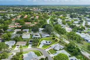 11210 Elderberry Dr, Port Richey, FL 34668 - Photo 4