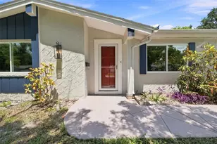 4025 Stratfield Dr, New Port Richey, FL 34652 - Photo 6
