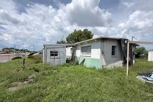 7801 Parish Pl, Tampa, FL 33619 - Photo 4