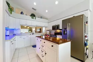 1017 Sweet Jasmine Dr, Trinity, FL 34655 - Photo 16
