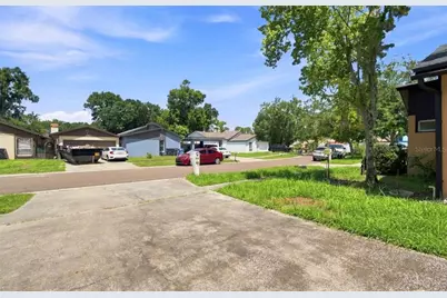 1932 Gregory Drive, Tampa, FL 33613 - Photo 64