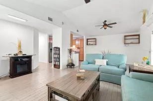 1932 Gregory Dr, Tampa, FL 33613 - Photo 8