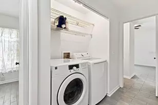 1932 Gregory Dr, Tampa, FL 33613 - Photo 32