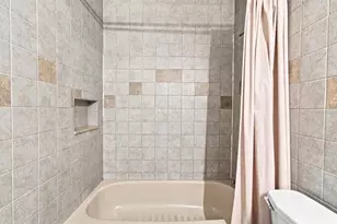 1932 Gregory Dr, Tampa, FL 33613 - Photo 28