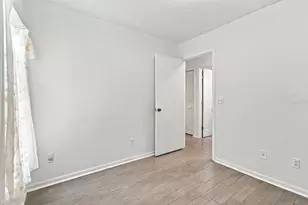 1932 Gregory Dr, Tampa, FL 33613 - Photo 24