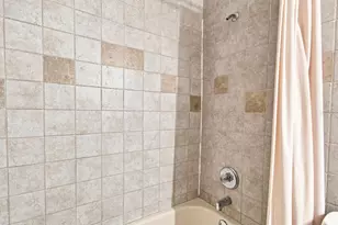 1932 Gregory Dr, Tampa, FL 33613 - Photo 30