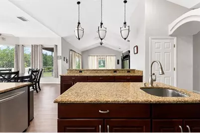 11200 Woodland Waters Boulevard, Weeki Wachee, FL 34613 - Photo 12