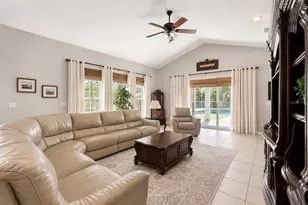 11200 Woodland Waters Blvd, Weeki Wachee, FL 34613 - Photo 14
