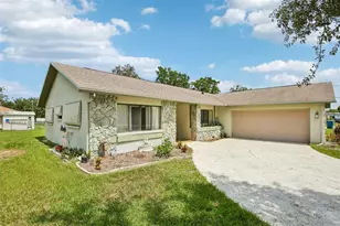 3177 Maxwell Ave, Spring Hill, FL 34608 - Photo 4