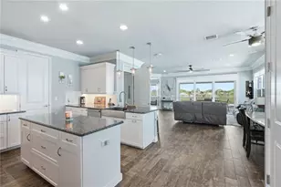 5777 Elisabethan Ln, New Port Richey, FL 34652 - Photo 6